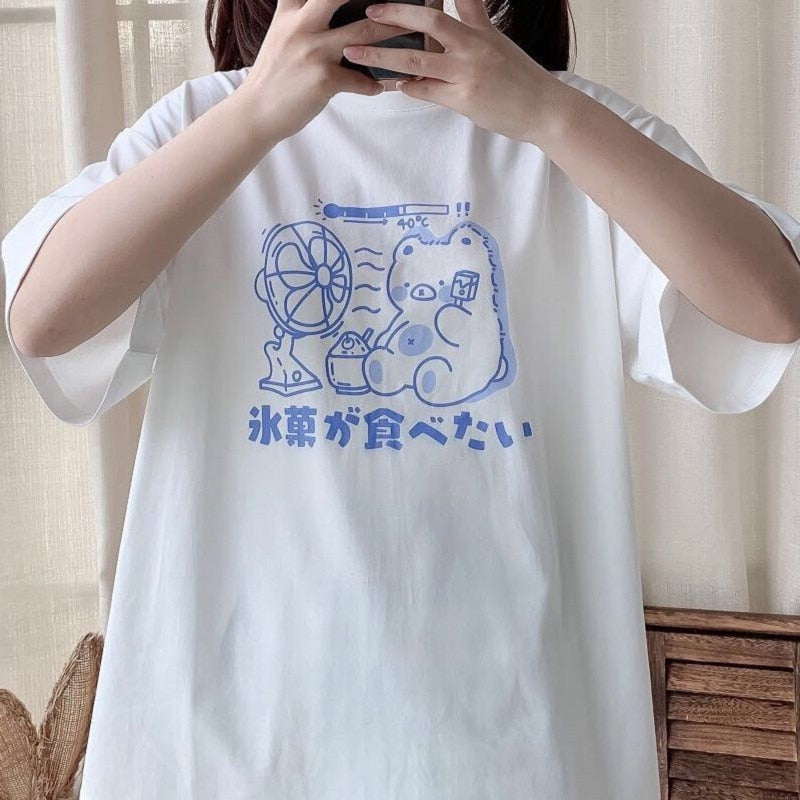 Japanese Harajuku Kawaii Cartoon Bear Cooling down graphic Womens T-Shirt